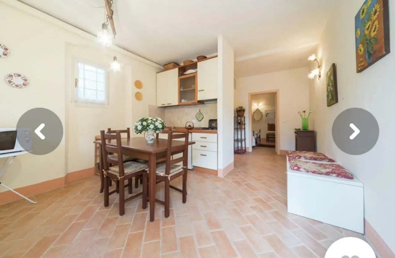 Country house Treggiaia-Poggio Al Paradiso Guest House